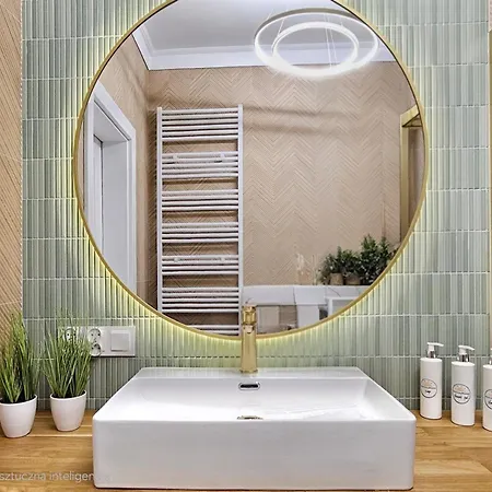 Apartment Holidayhomepl Z Osobna Sypialnia, Garaz Gratis Misdroy