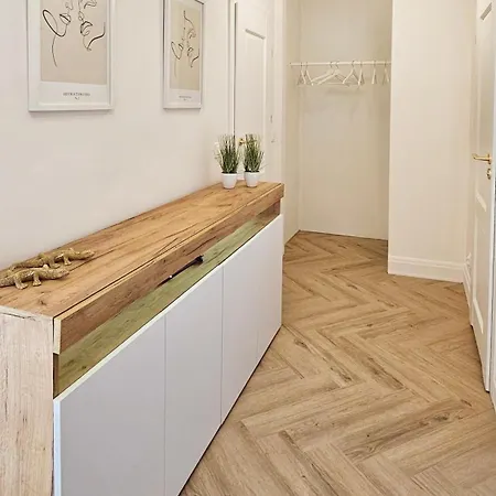 Holidayhomepl Centrum Nor2u4 Z Osobna Sypialnia, Garaz Gratis Appartamento *