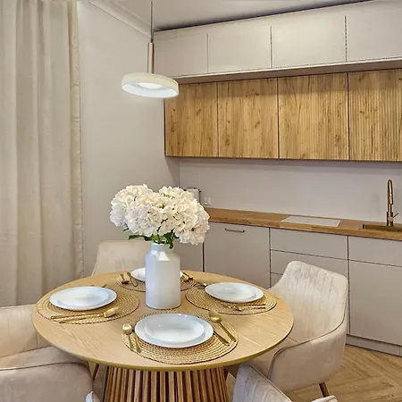 Appartamento Holidayhomepl Centrum Nor2u4 Z Osobna Sypialnia, Garaz Gratis